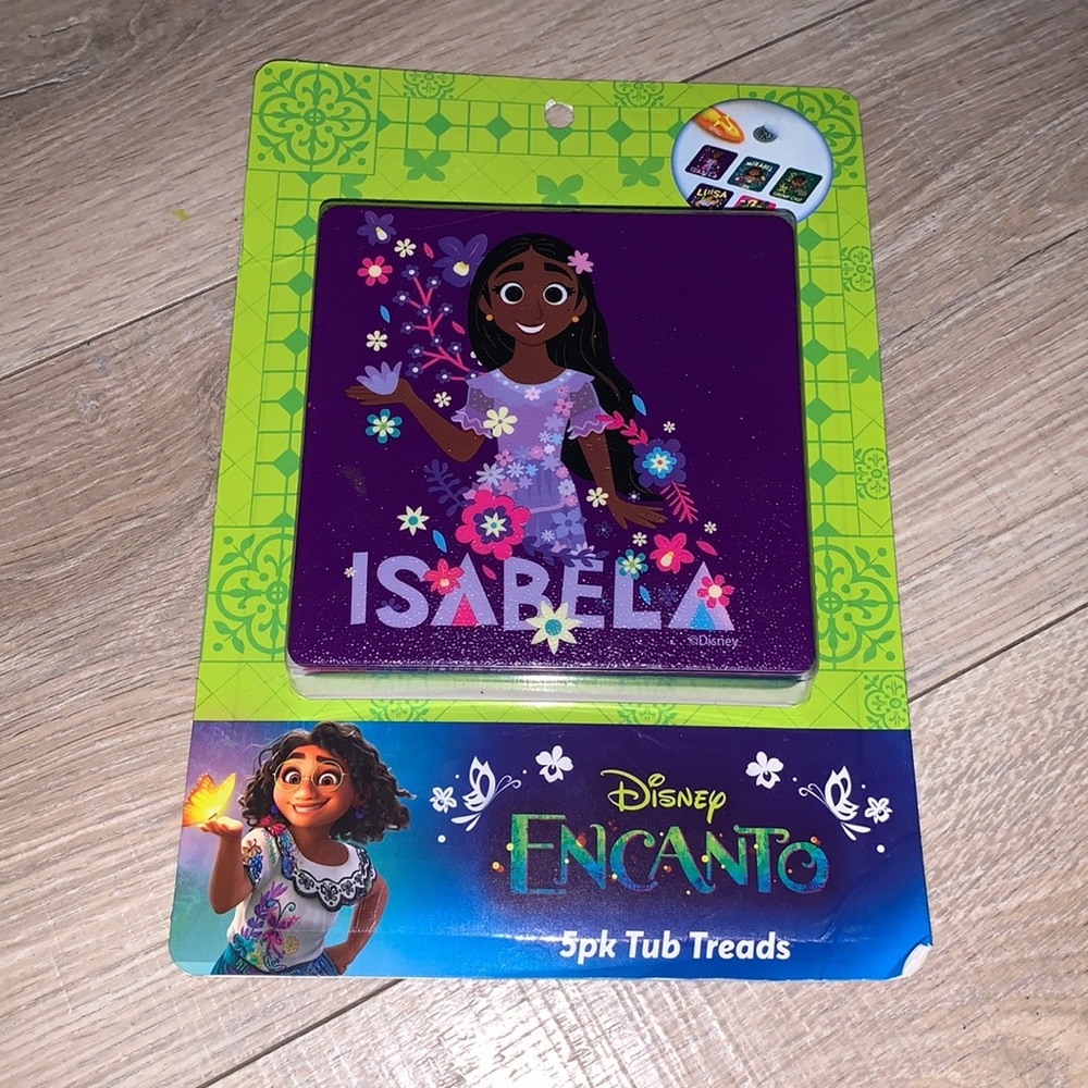 NWT Disney Encanto 5pk tub treads